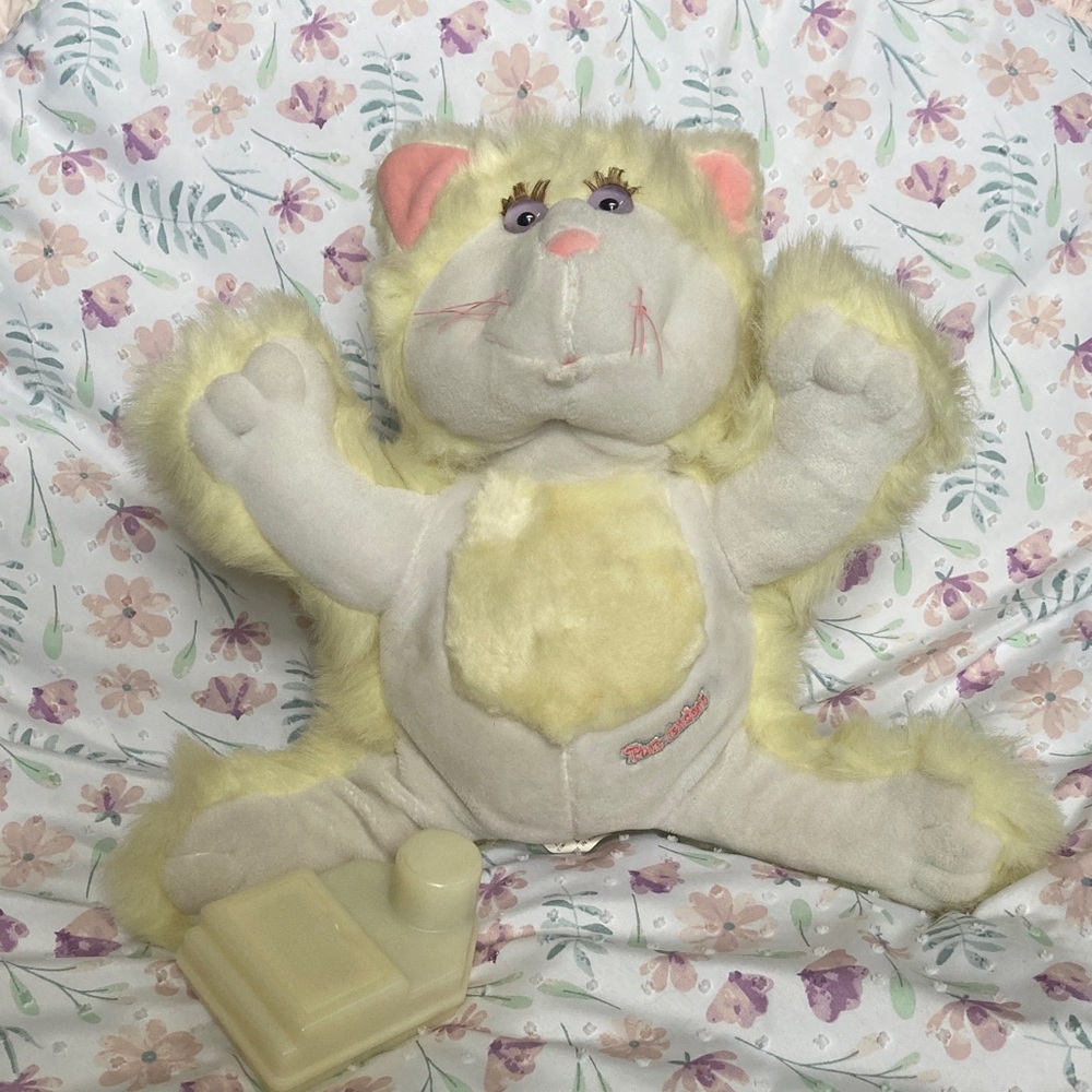 Vintage Purr-tender Yellow Cat Fisher Price Purr WORKS 1988